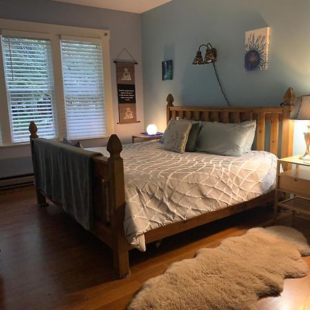 Mountain Meadows Inn & Chalet Suites アッシュフォード エクステリア 写真