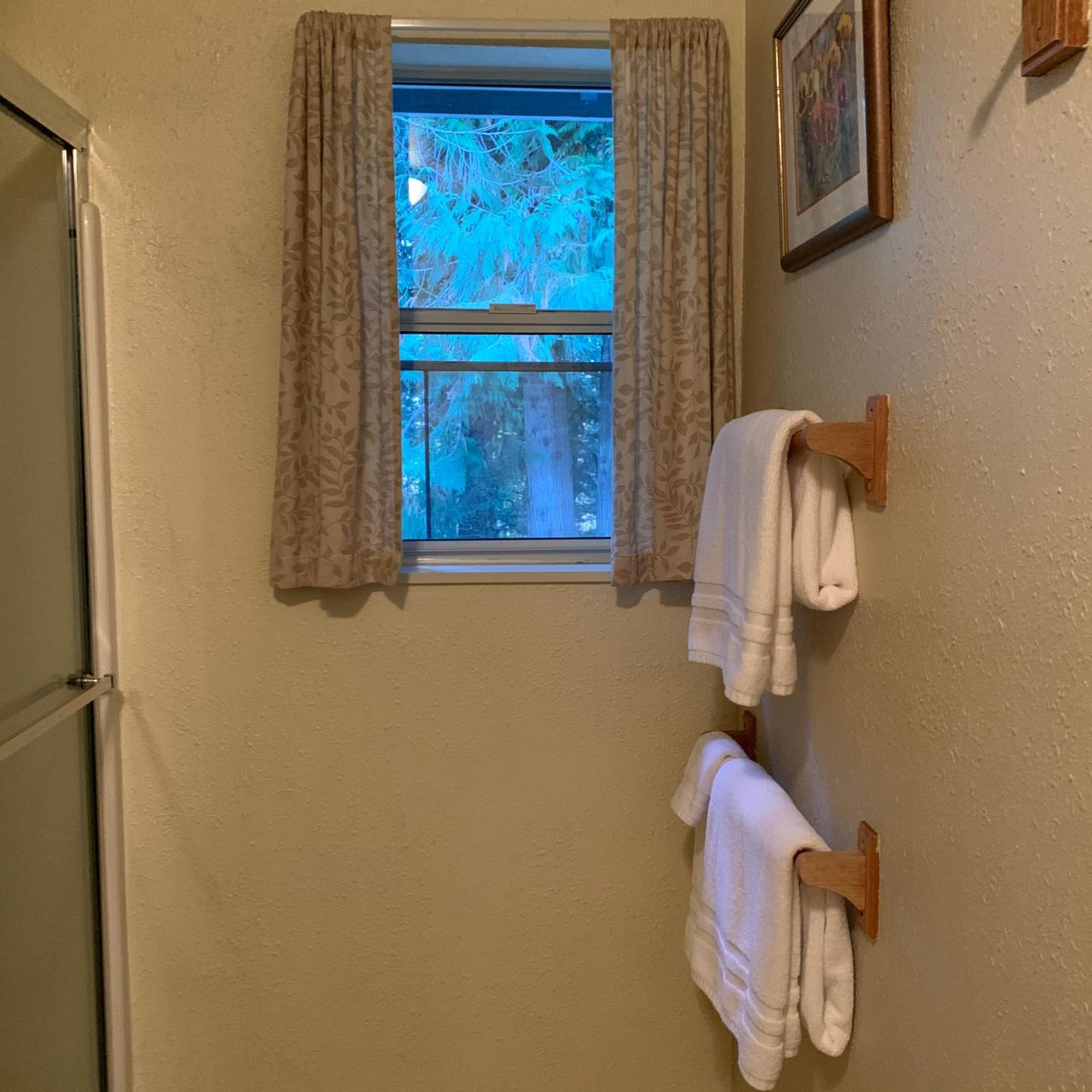 Mountain Meadows Inn & Chalet Suites アッシュフォード エクステリア 写真